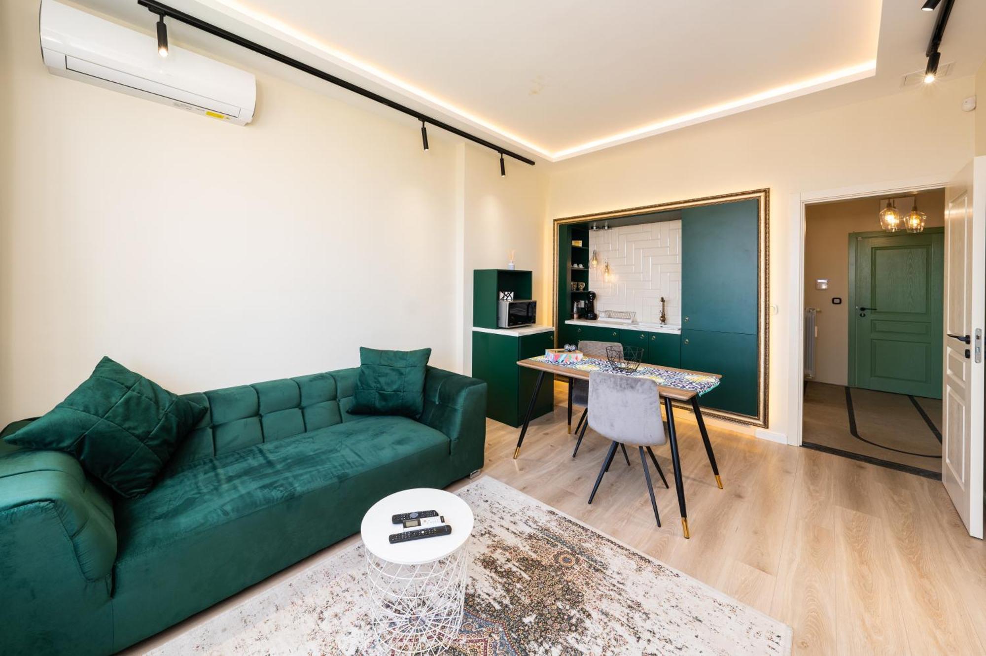 Heart Of The City Center Lux Apartment2 With View Sofia Esterno foto