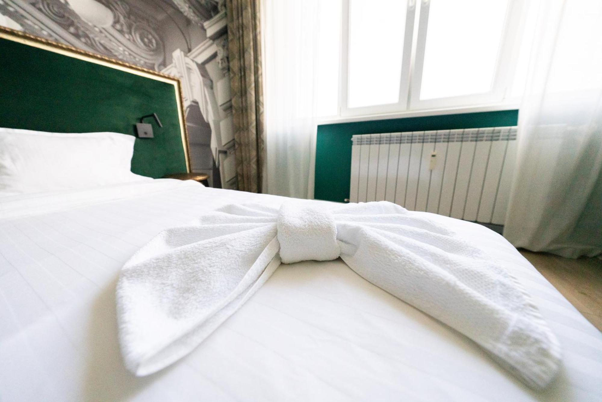 Heart Of The City Center Lux Apartment2 With View Sofia Esterno foto